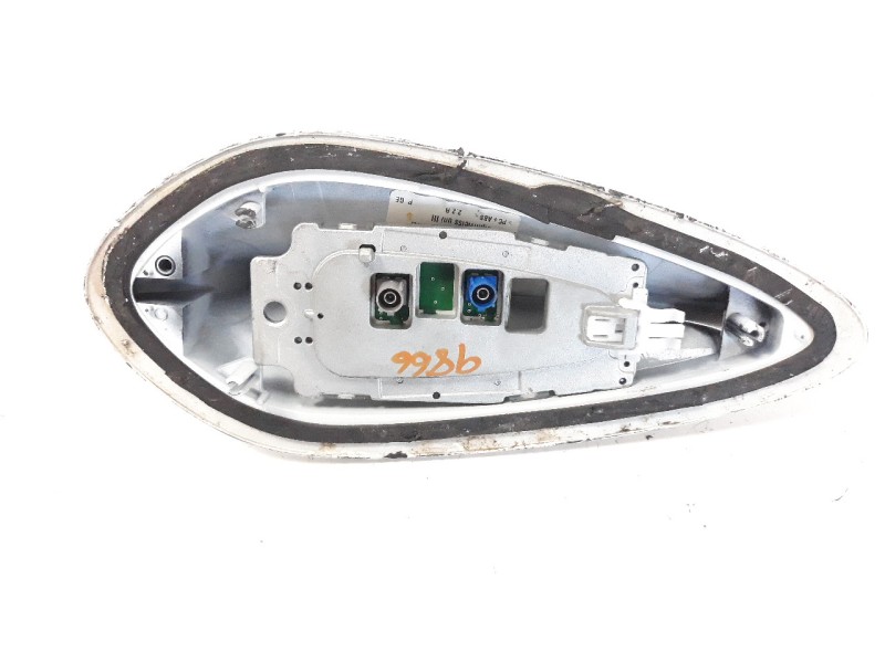 Recambio de antena para bmw serie 3 lim. (f30) 318d advantage referencia OEM IAM 935008702  
