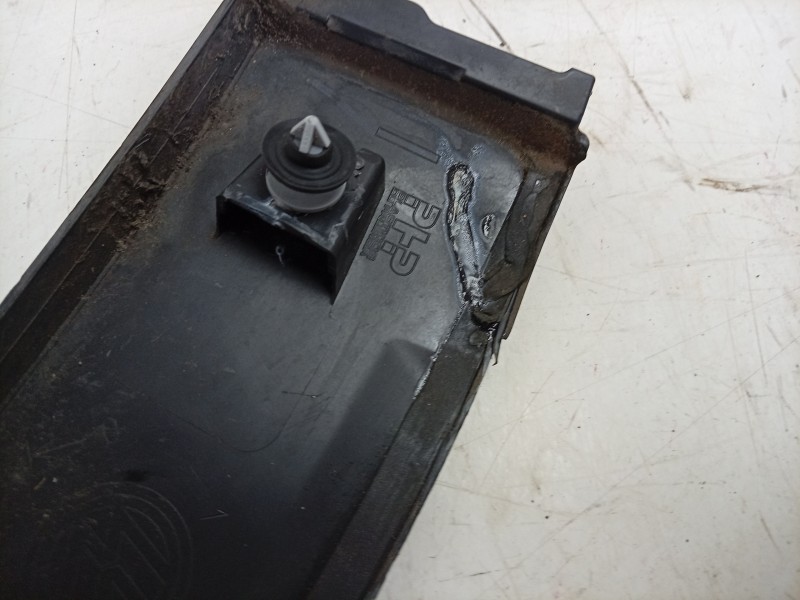 Recambio de aletin delantero izquierdo para volkswagen taigo (cs1) 1.0 tsi referencia OEM IAM  2G7854731A 