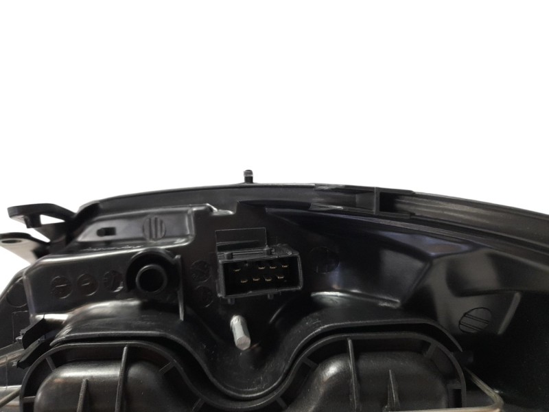 Recambio de faro derecho para citroën c3 referencia OEM IAM  620685 10107241001/11227502/5140022/CI3204903