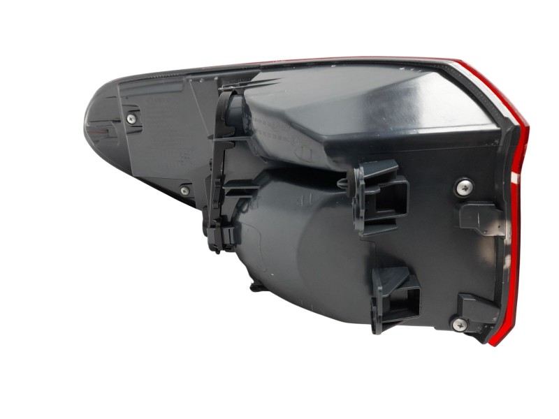 Recambio de piloto trasero derecho para bmw serie x1 (f48) referencia OEM IAM  63217350716 103F06381772/16204812/2140544