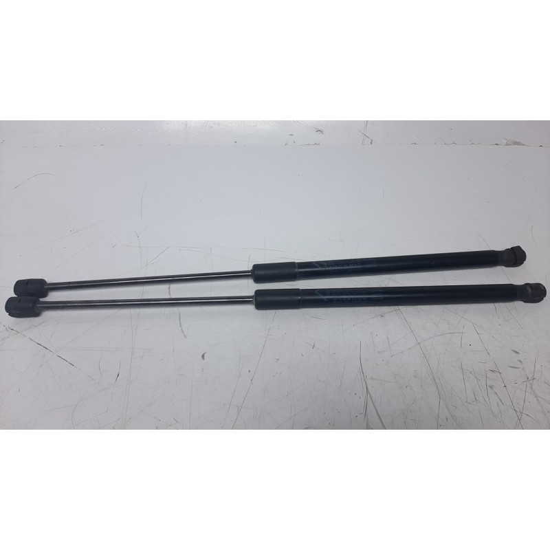 Recambio de amortiguadores maletero / porton para jeep renegade 1.0 t-gdi cat referencia OEM IAM 00520176510  