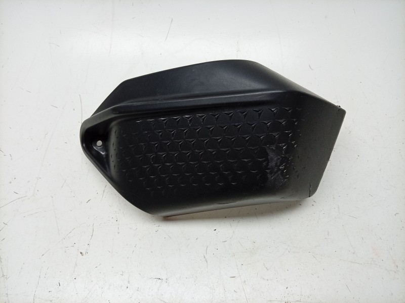 Recambio de moldura para ktm 890 smt referencia OEM IAM  A67507025020 