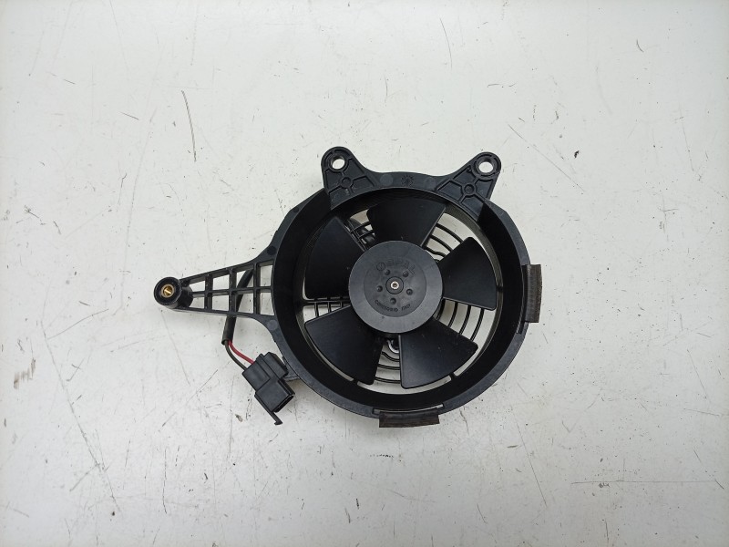 Recambio de electroventilador para ktm 890 smt referencia OEM IAM  63535041044 