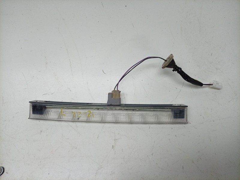 Recambio de luz central de freno para toyota rav 4 v (_a5_, _h5_) 2.5 hybrid awd (axah54) referencia OEM IAM  8157048080 