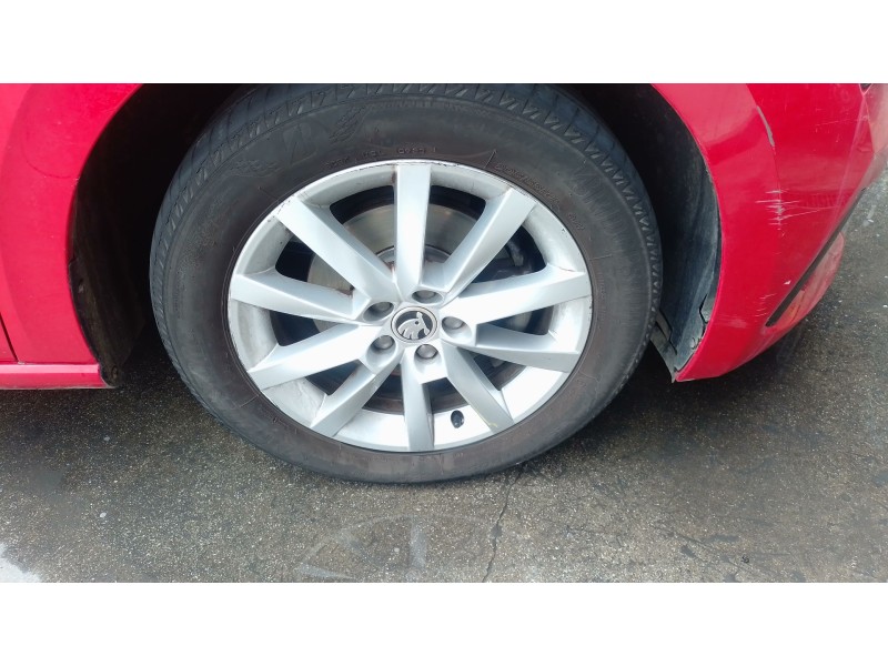 Recambio de llanta para skoda scala (nw1) 1.6 tdi referencia OEM IAM   