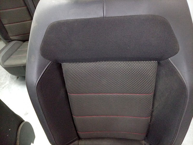 Recambio de juego asientos completo para volkswagen t-roc (a11, d11) 1.5 tsi referencia OEM IAM  2GA881405J 