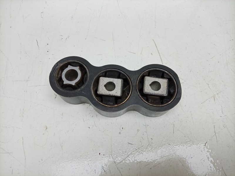 Recambio de soporte motor para bmw c c 400 x referencia OEM IAM  8565309 