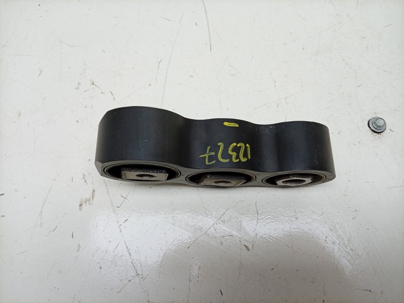 Recambio de soporte motor para bmw c c 400 x referencia OEM IAM  8565309 