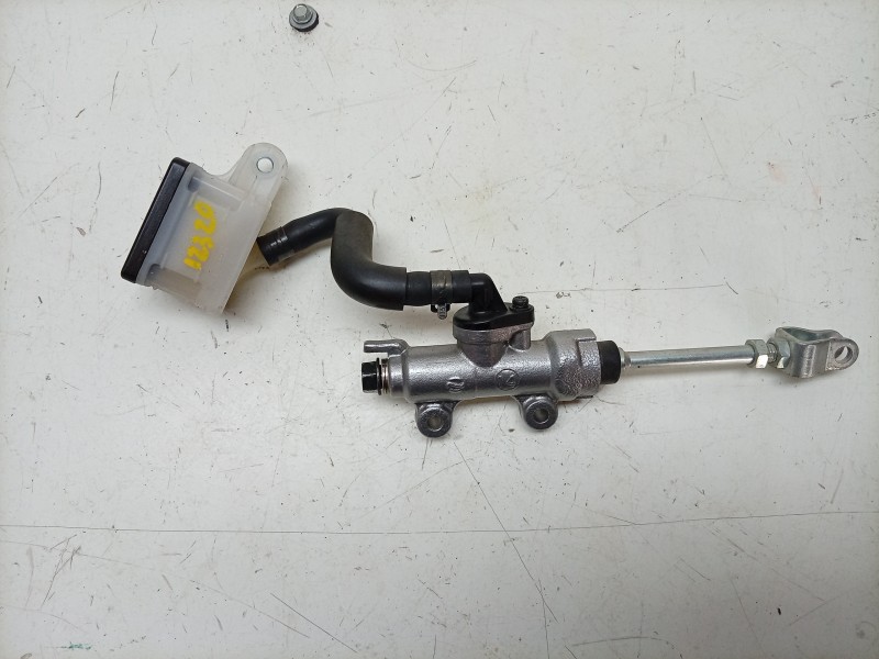 Recambio de bomba freno trasera para honda nc nc 750 x (rh09) referencia OEM IAM  43510MKWD01 