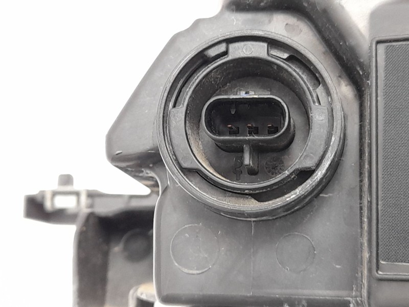 Recambio de faro derecho para tesla model 3 ev referencia OEM IAM  151495300D 
