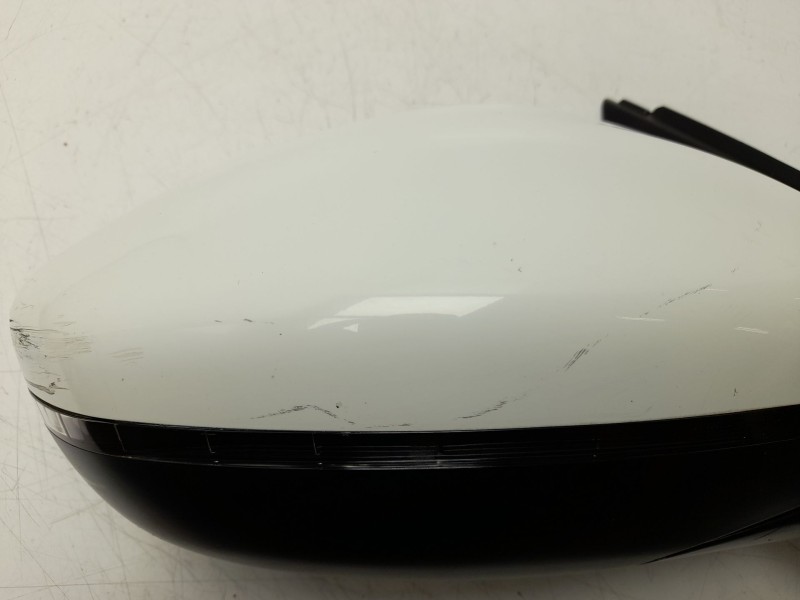Recambio de retrovisor derecho para peugeot 308 ii (lb_, lp_, lw_, lh_, l3_) 1.5 bluehdi 130 referencia OEM IAM  98261675XT 1051