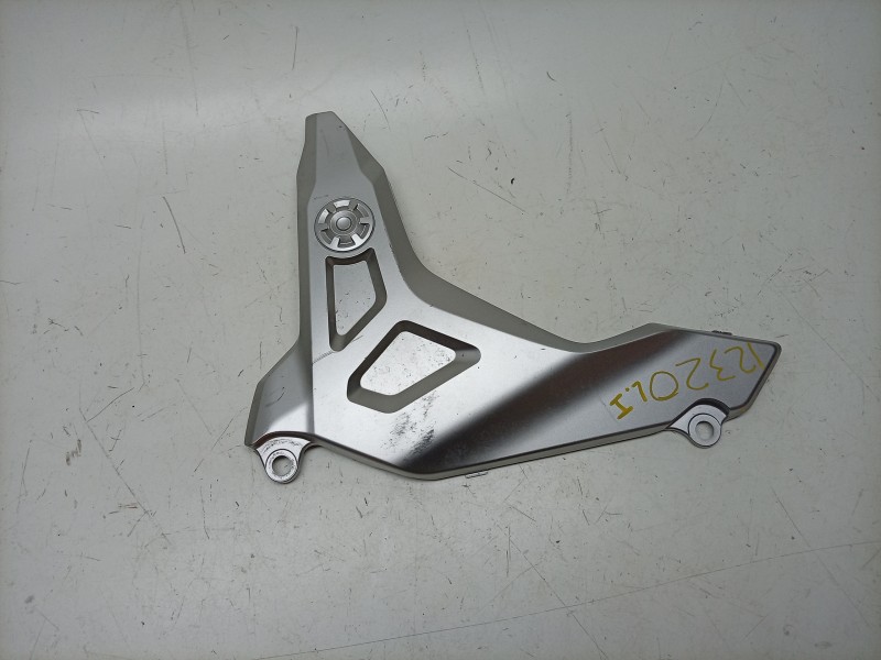 Recambio de moldura para honda nc nc 750 x (rh09) referencia OEM IAM  83611MKWD00 