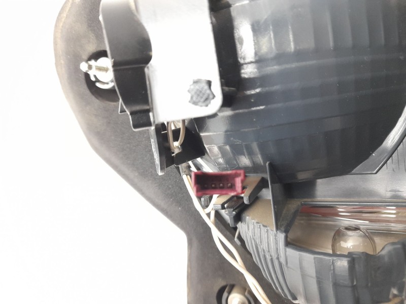 Recambio de piloto trasero izquierdo interior para bmw serie 5 gran turismo (f07) 530d xdrive referencia OEM IAM  63217199637 