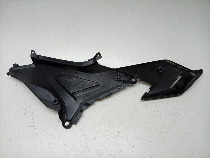 Recambio de asiento trasero para honda nc nc 750 x (rh09) referencia OEM IAM  83611MKWD00 