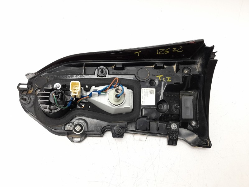 Recambio de piloto trasero izquierdo interior para toyota rav 4 v (_a5_, _h5_) 2.5 hybrid awd (axah54) referencia OEM IAM  81590