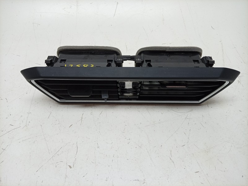 Recambio de aireador central para seat leon (kl1, klg) 1.0 tsi referencia OEM IAM 5FA819110A 5FA819110 