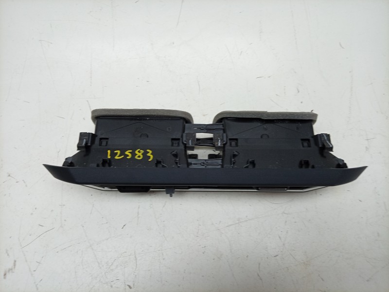 Recambio de aireador central para seat leon (kl1, klg) 1.0 tsi referencia OEM IAM 5FA819110A 5FA819110 
