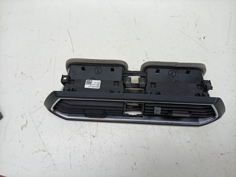 Recambio de aireador central para seat leon (kl1, klg) 1.0 tsi referencia OEM IAM 5FA819110A 5FA819110 