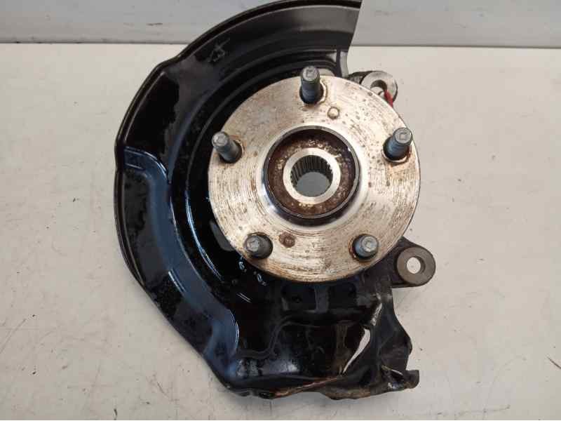 Recambio de mangueta delantera derecha para toyota auris 1.2 16v turbo cat referencia OEM IAM   