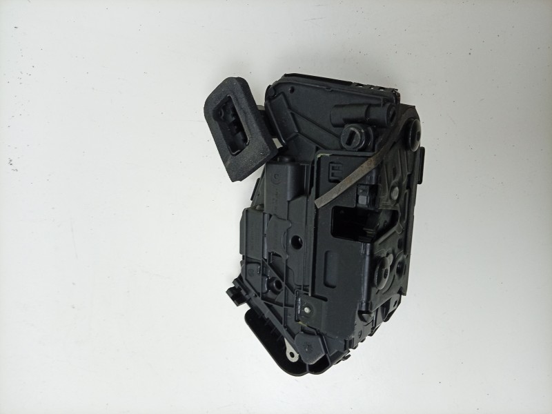 Recambio de cerradura puerta trasera derecha para volkswagen t-roc (a11, d11) 1.5 tsi referencia OEM IAM  5TA839016L 
