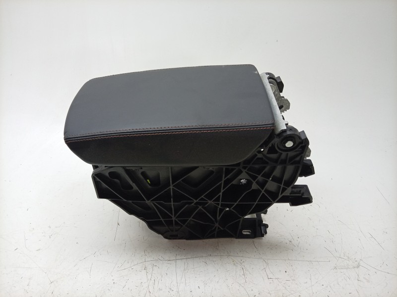Recambio de apoyabrazos central para cupra formentor (km7, kmp) 1.5 tsi referencia OEM IAM  5FF864207B 