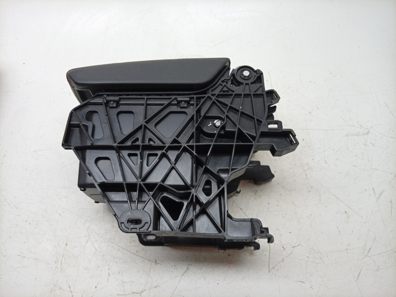 Recambio de apoyabrazos central para cupra formentor (km7, kmp) 1.5 tsi referencia OEM IAM  5FF864207B 