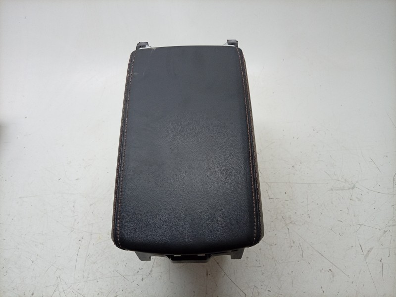 Recambio de apoyabrazos central para cupra formentor (km7, kmp) 1.5 tsi referencia OEM IAM  5FF864207B 