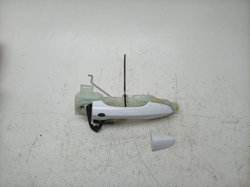 Recambio de maneta exterior delantera izquierda para hyundai kona maxx 2wd referencia OEM IAM 82651BE500 82651BE500 
