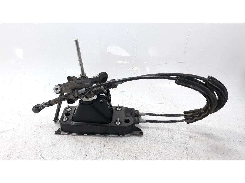 Recambio de palanca cambio para volkswagen t-cross 1.0 tsi referencia OEM IAM 2Q0711049AD  