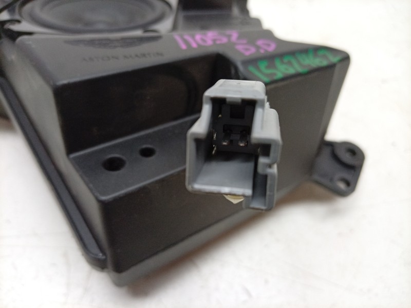 Recambio de sistema audio / radio cd para aston martin rapide 5.9 v12 cat referencia OEM IAM  AD436696XBA 