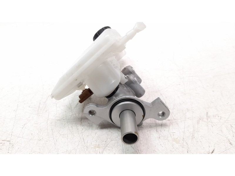 Recambio de bomba freno para opel corsa f 1.2 referencia OEM IAM 1643581380  