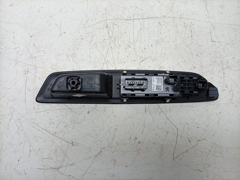 Recambio de mando elevalunas delantero izquierdo para citroën c4 iii (ba_, bb_, bc_) 1.2 puretech 130 (bahnsa, bahnsb) referenci