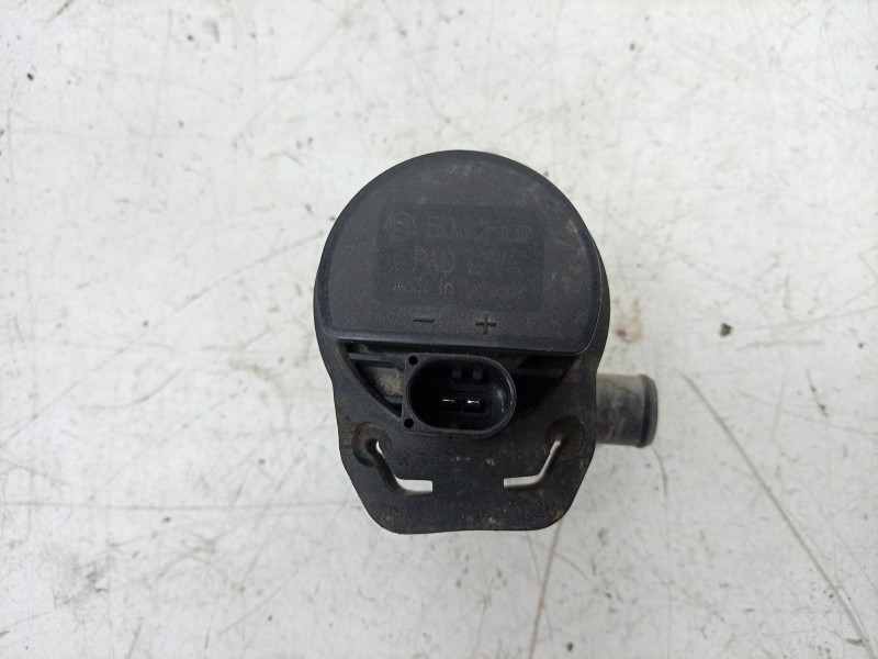 Recambio de bomba agua para mercedes-benz clase c (w204) coupe 2.1 cdi cat referencia OEM IAM   