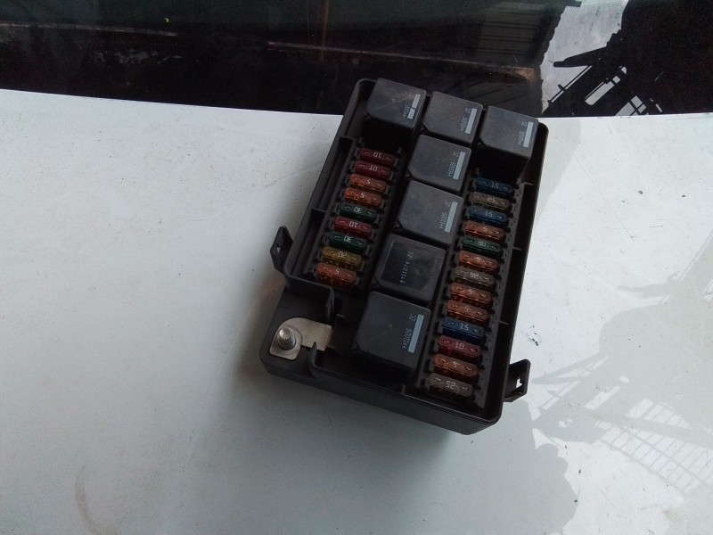 Recambio de caja reles / fusibles para aston martin rapide 5.9 v12 cat referencia OEM IAM  AD4314A073AB 