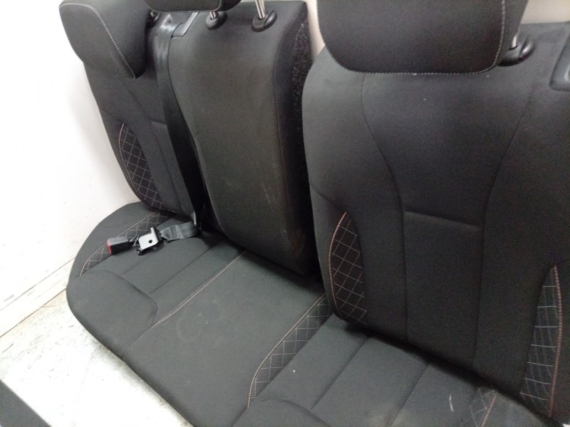 Recambio de juego asientos completo para skoda scala (nw1) 1.6 tdi referencia OEM IAM  654881405DB 