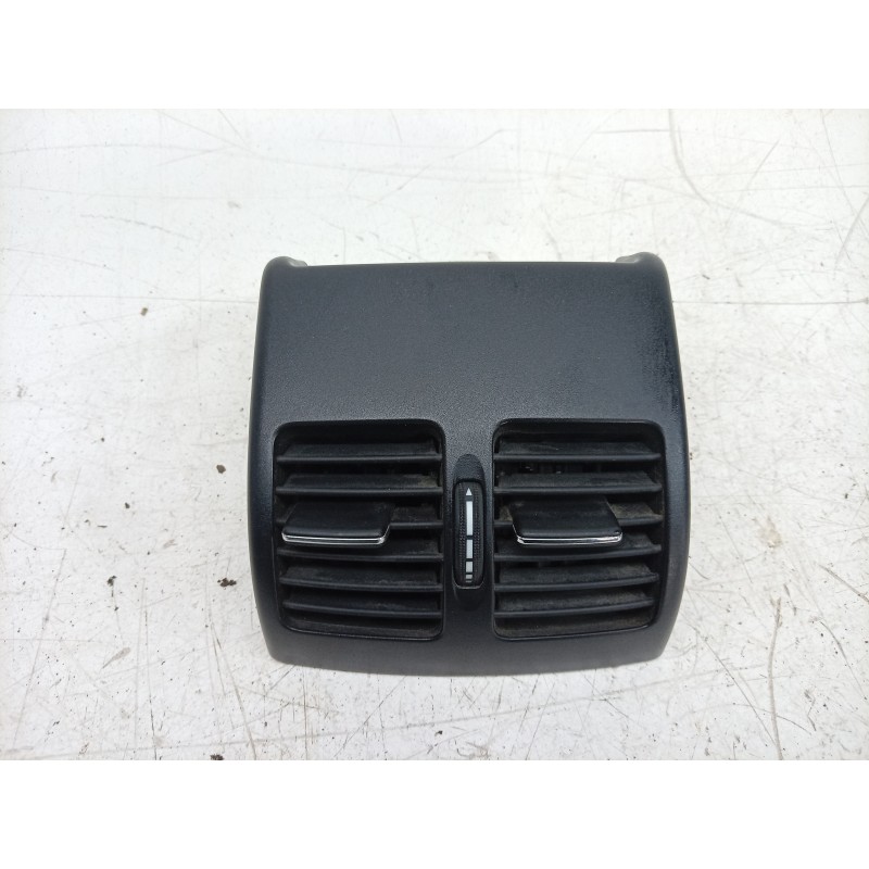 Recambio de rejilla aireadora para mercedes-benz clase c (w204) coupe 2.1 cdi cat referencia OEM IAM  A2048300954 