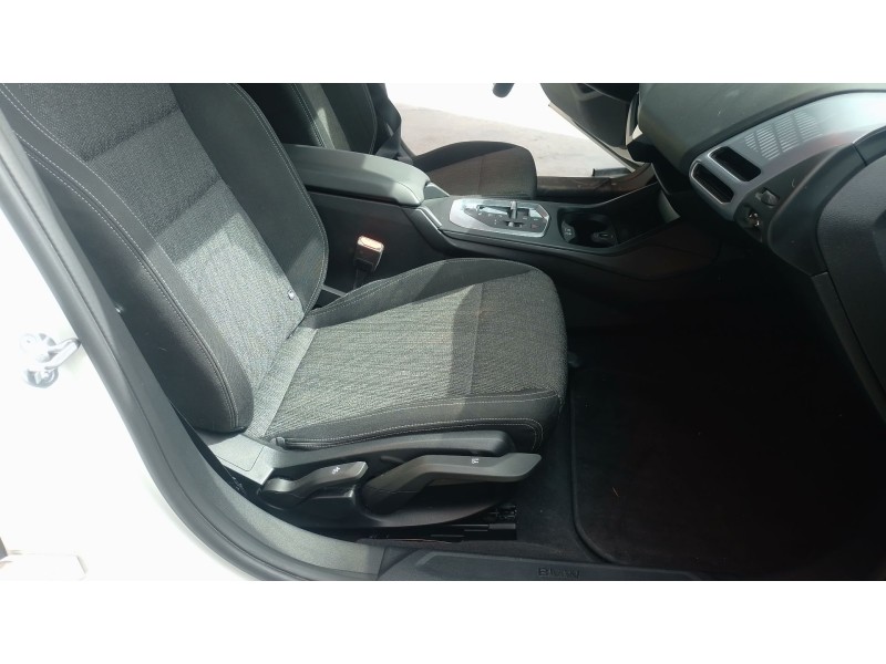 Recambio de juego asientos completo para bmw 1 118 d f70 referencia OEM IAM   