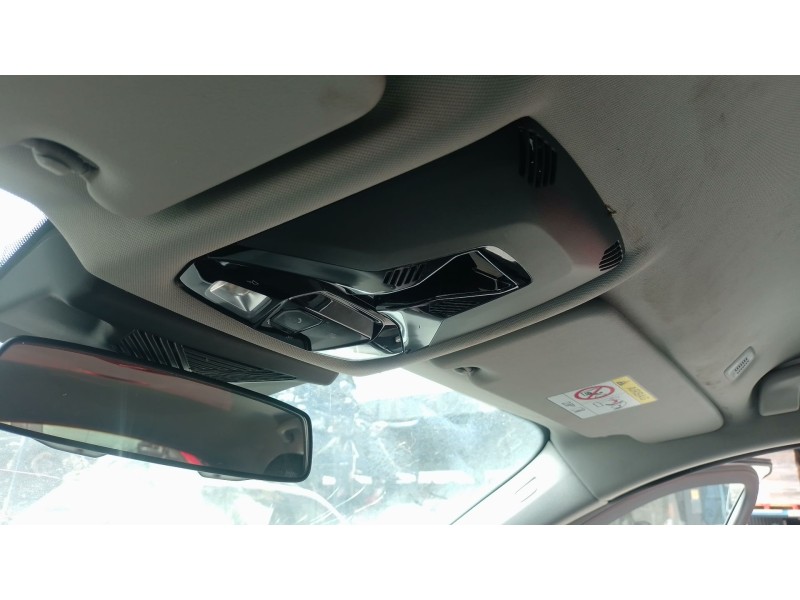 Recambio de luz interior para bmw 1 118 d f70 referencia OEM IAM   