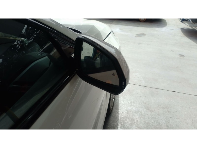 Recambio de retrovisor derecho para bmw 1 118 d f70 referencia OEM IAM   