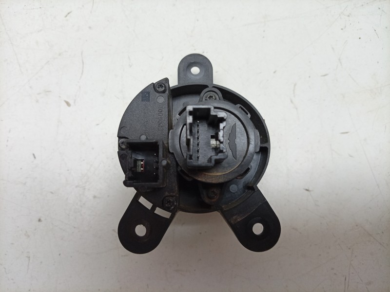 Recambio de mando luces para aston martin rapide 5.9 v12 cat referencia OEM IAM  8D3311654AB 