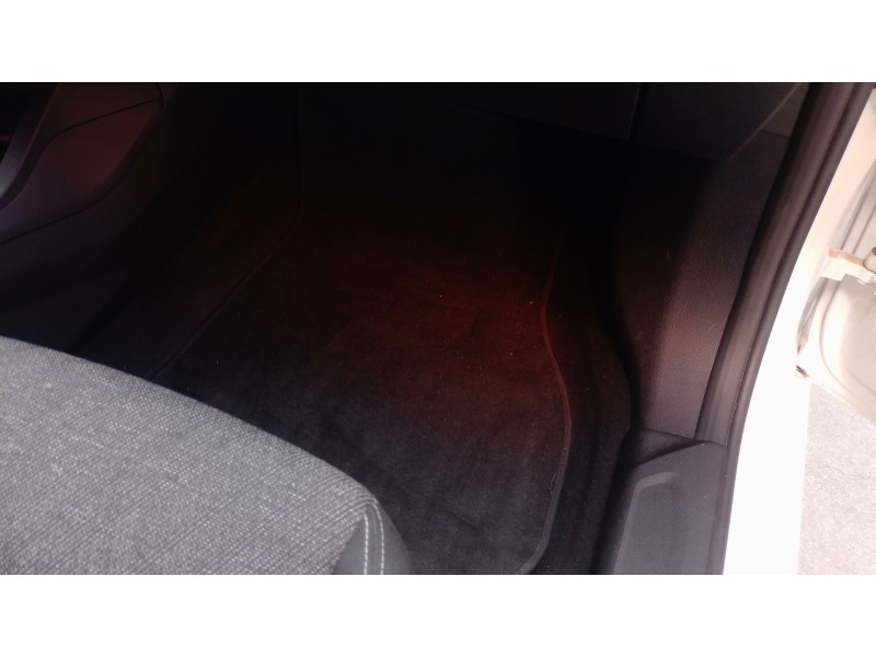 Recambio de juego alfombrillas para bmw 1 118 d f70 referencia OEM IAM   