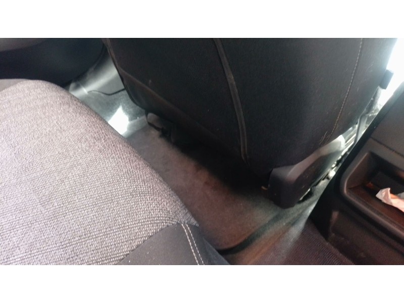 Recambio de juego alfombrillas para bmw 1 118 d f70 referencia OEM IAM   
