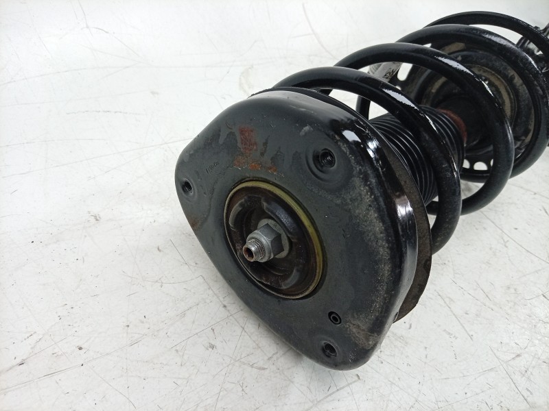 Recambio de amortiguador delantero izquierdo para ford focus iv (hn) 1.5 ecoblue referencia OEM IAM 2327039 JX61118K001 