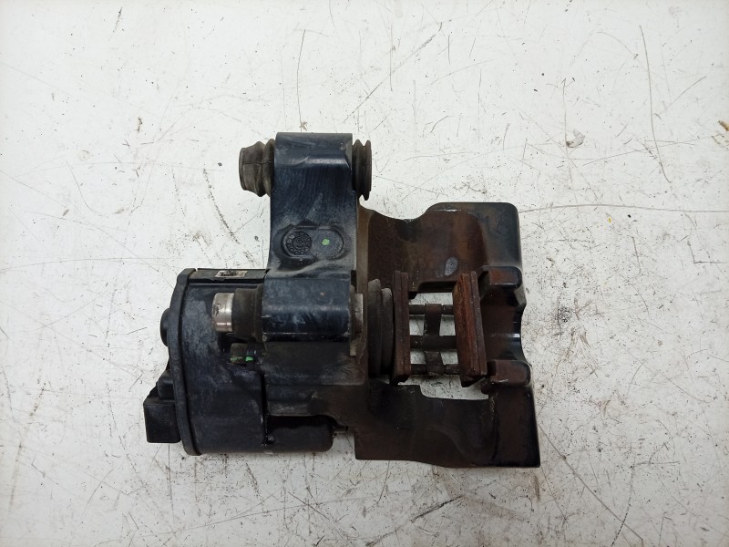 Recambio de pinza de freno trasera izquierda para aston martin rapide 5.9 v12 cat referencia OEM IAM  AD432K328BA 