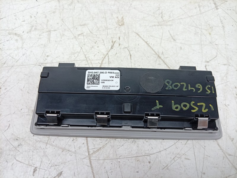 Recambio de luz interior para skoda octavia iv (nx3, nn3, pv3) 2.0 tdi referencia OEM IAM  5H0947290D 
