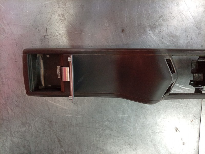 Recambio de consola central para aston martin rapide 5.9 v12 cat referencia OEM IAM   