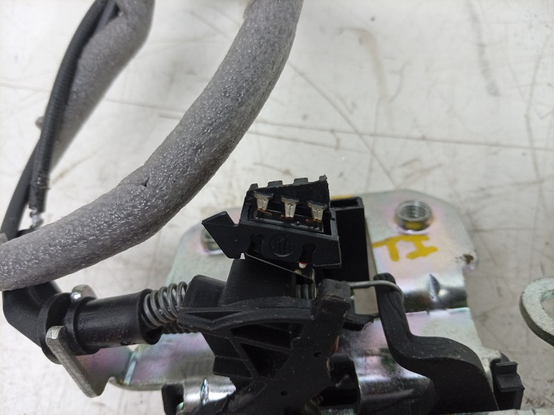 Recambio de cerradura asiento para mercedes-benz clase c (w204) coupe 2.1 cdi cat referencia OEM IAM  A2079200172 