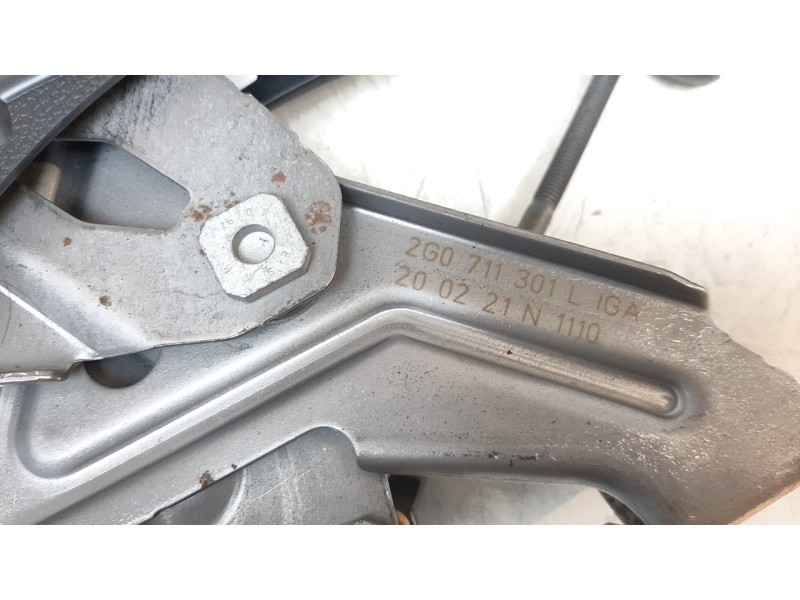 Recambio de palanca freno para volkswagen t-cross 1.0 tsi referencia OEM IAM 2G0711301L  