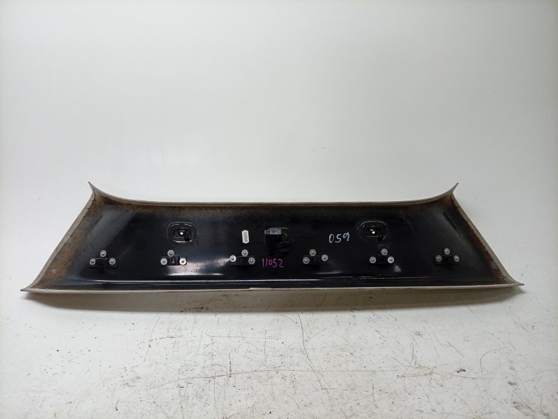 Recambio de moldura para aston martin rapide 5.9 v12 cat referencia OEM IAM  AD4325515AE 
