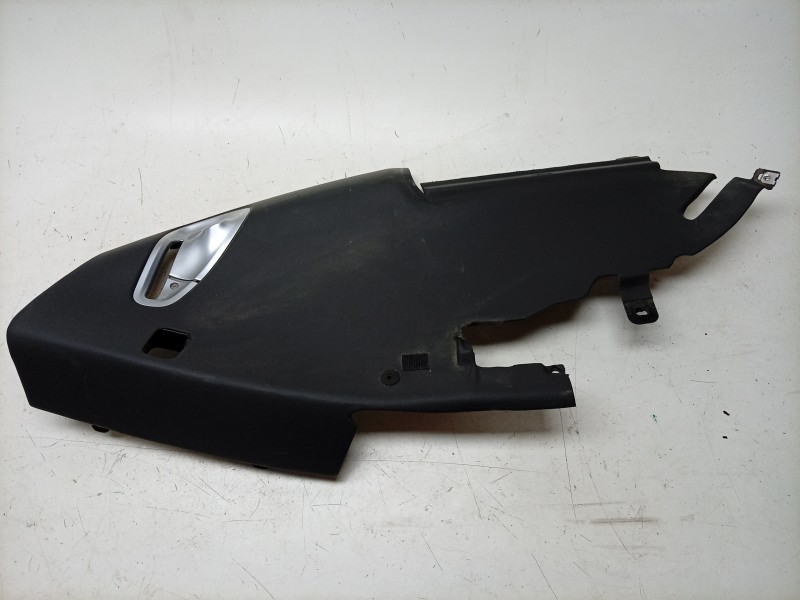 Recambio de moldura para aston martin rapide 5.9 v12 cat referencia OEM IAM  AD4350095A 